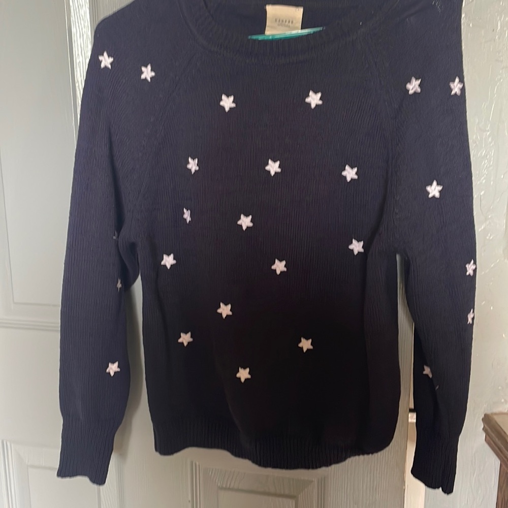 Small blue star knot sweater